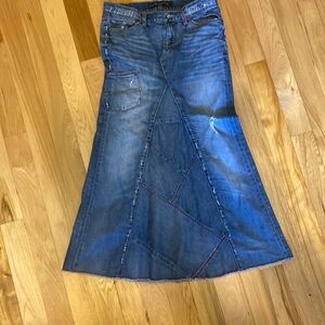 Vintage Lucky Legend maxi skirt. Size 4/27